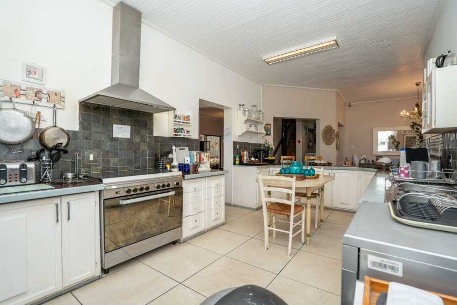 8 Bedroom Property for Sale in Country Club Western Cape